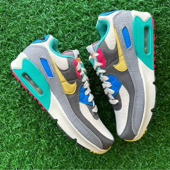 Nike Air Max 90 - Picture 8 of 10